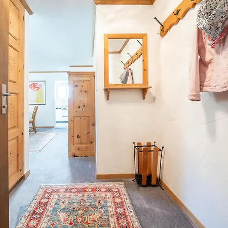7202 Zweckmaessig Eingerichteten Mit Gedecktem Balkon Appartamento Vulpera