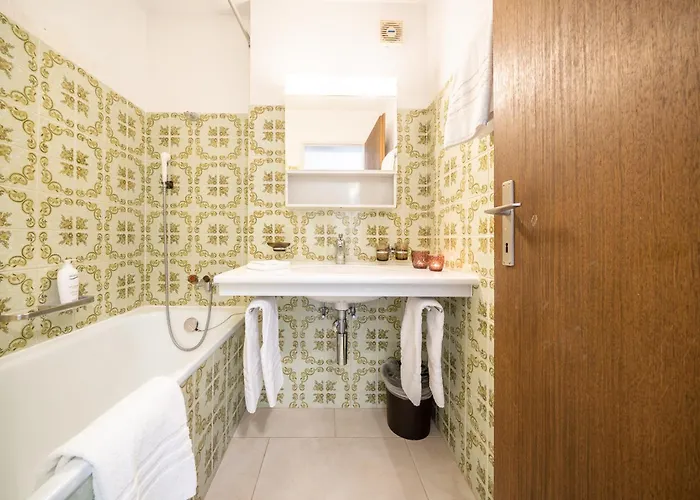 Apartman 7202 Zweckmaessig Eingerichteten Mit Gedecktem Balkon *